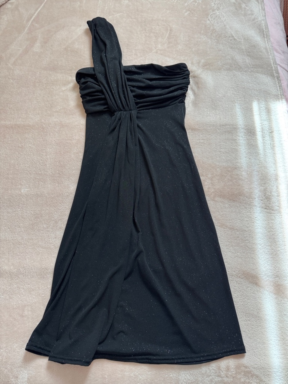 Black One-Shoulder Sparkle Evening Dress
